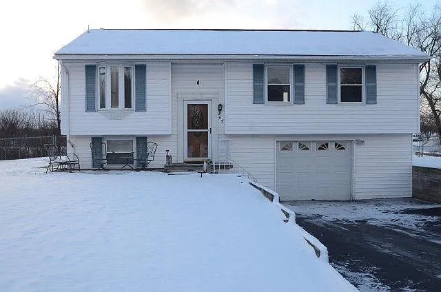 265 Oriole Dr photo 1