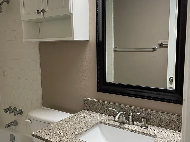 2109 Oakvista Cir — Photo 21