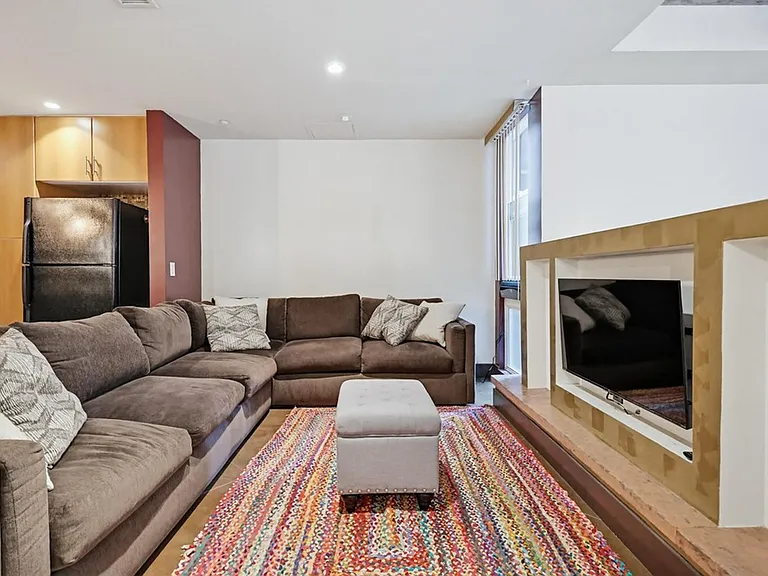 1225 Island Ave #111 — Photo 12