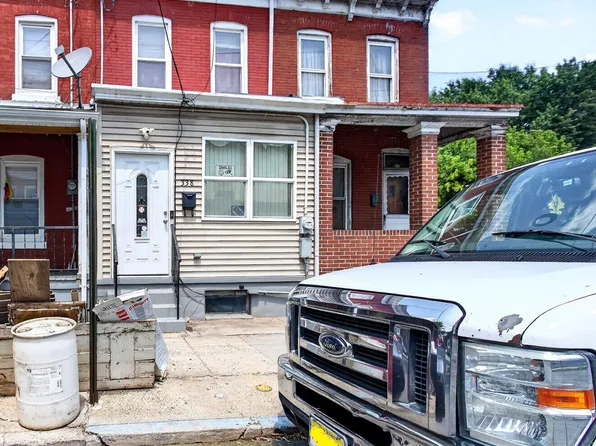 338 Hewitt St, Trenton, NJ 08611
