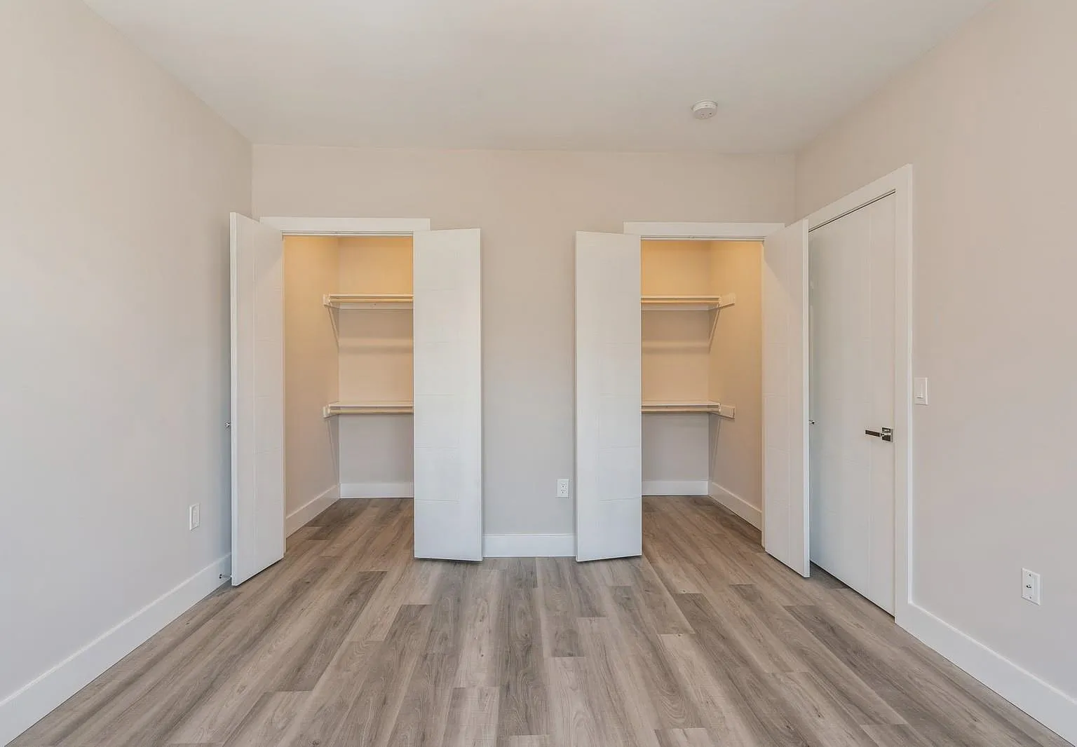1 bed, 1.0 bath, 1100 sqft, $2,995 — Photo 4
