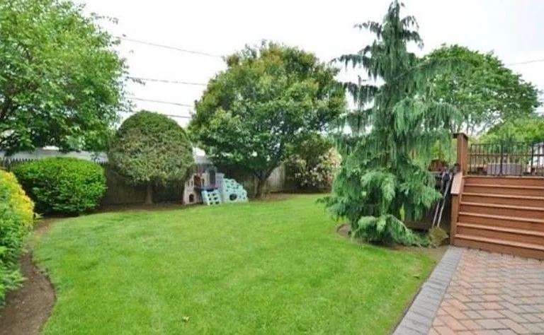 79 Plymouth Rd — Photo 18