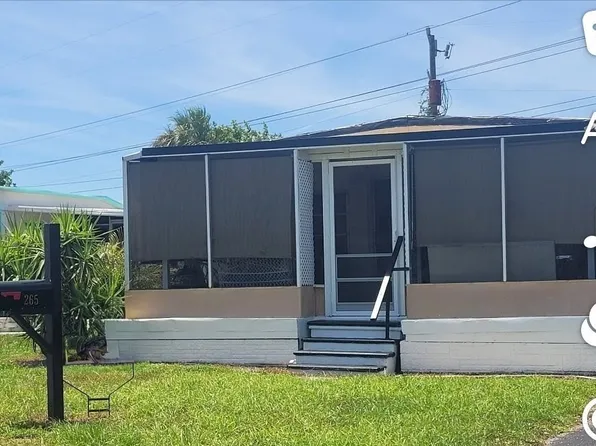 265 Fireball Ln, North Fort Myers, FL 33917