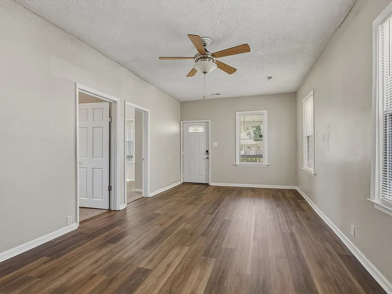 720 Forbes St — Photo 7