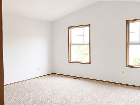 5th image of 13707 SE 18th St