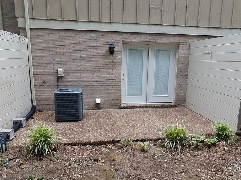 1011 Murfreesboro Rd #F2 — Photo 17