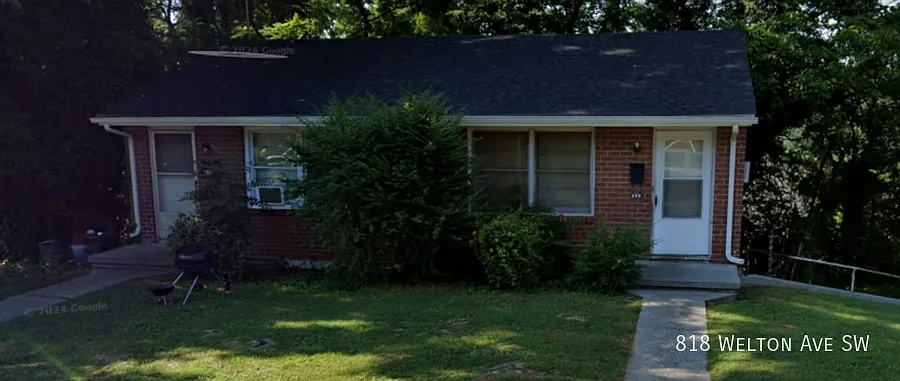 2 Bed 1 Bath, Split Level Duplex — Photo 1