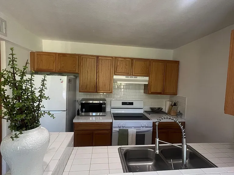 8055 E Thomas Rd #E118 — Photo 3