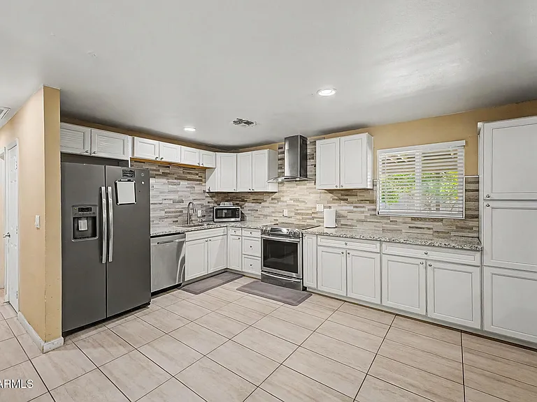 515 E Vista Del Cerro Dr — Photo 14
