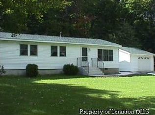 14-15 Sixteen Lakeview Dr, Lake Ariel, PA 18436