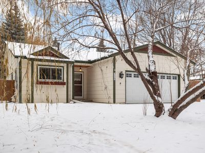715 Liberty Heights Dr, Chaska, MN, 55318