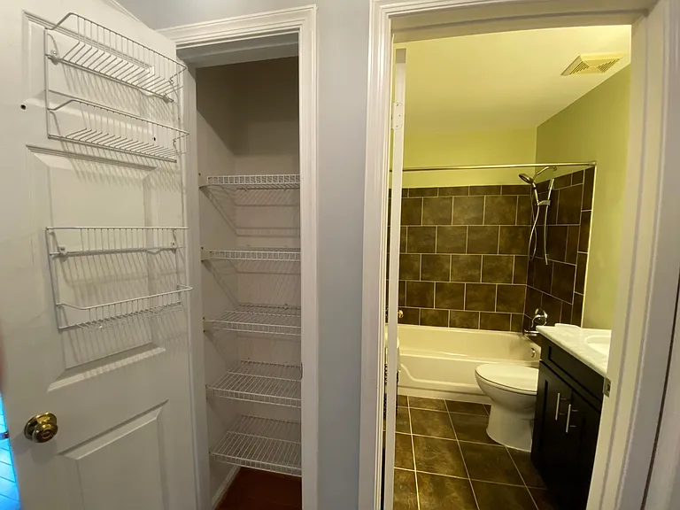 6323 Millwood Ct — Photo 33