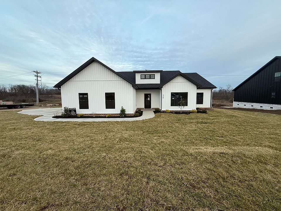 1st image of 328 Skaggs Blvd