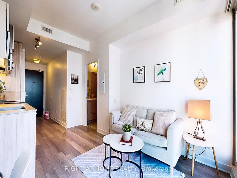 290 Adelaide St W #3603 — Photo 9