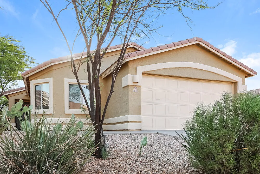 4 bed, 2.0 bath, 1539 sqft, $1,855 — Photo 1