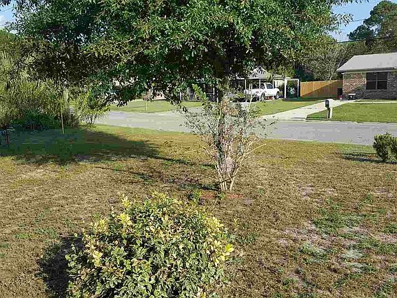 2nd image of 10482 Heatherwood Dr