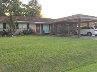 230 E Pecan St, Huntington, TX 75949
