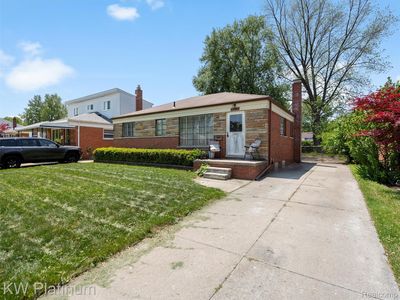 29213 Joan St, Saint Clair Shores, MI, 48081