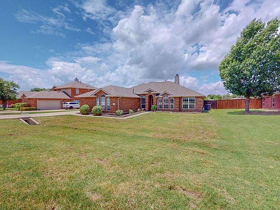 4th image of 3037 Stoney Hollow Ln
