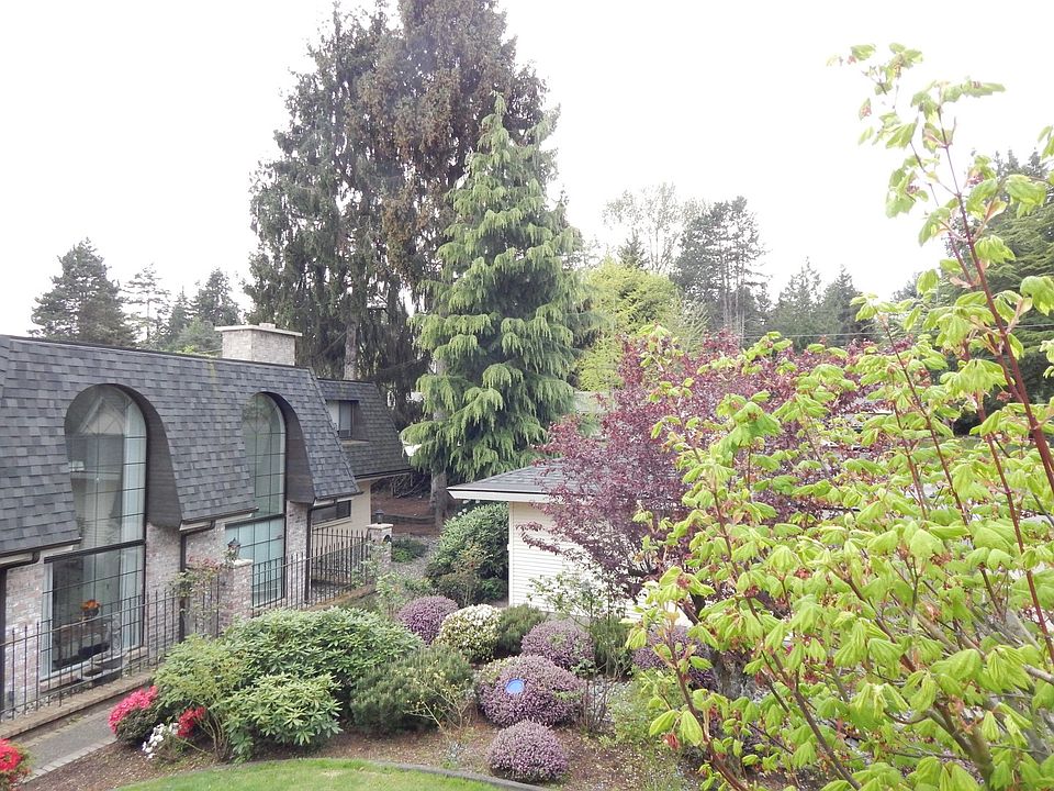 1st image of 2324 103rd Ave NE APT A