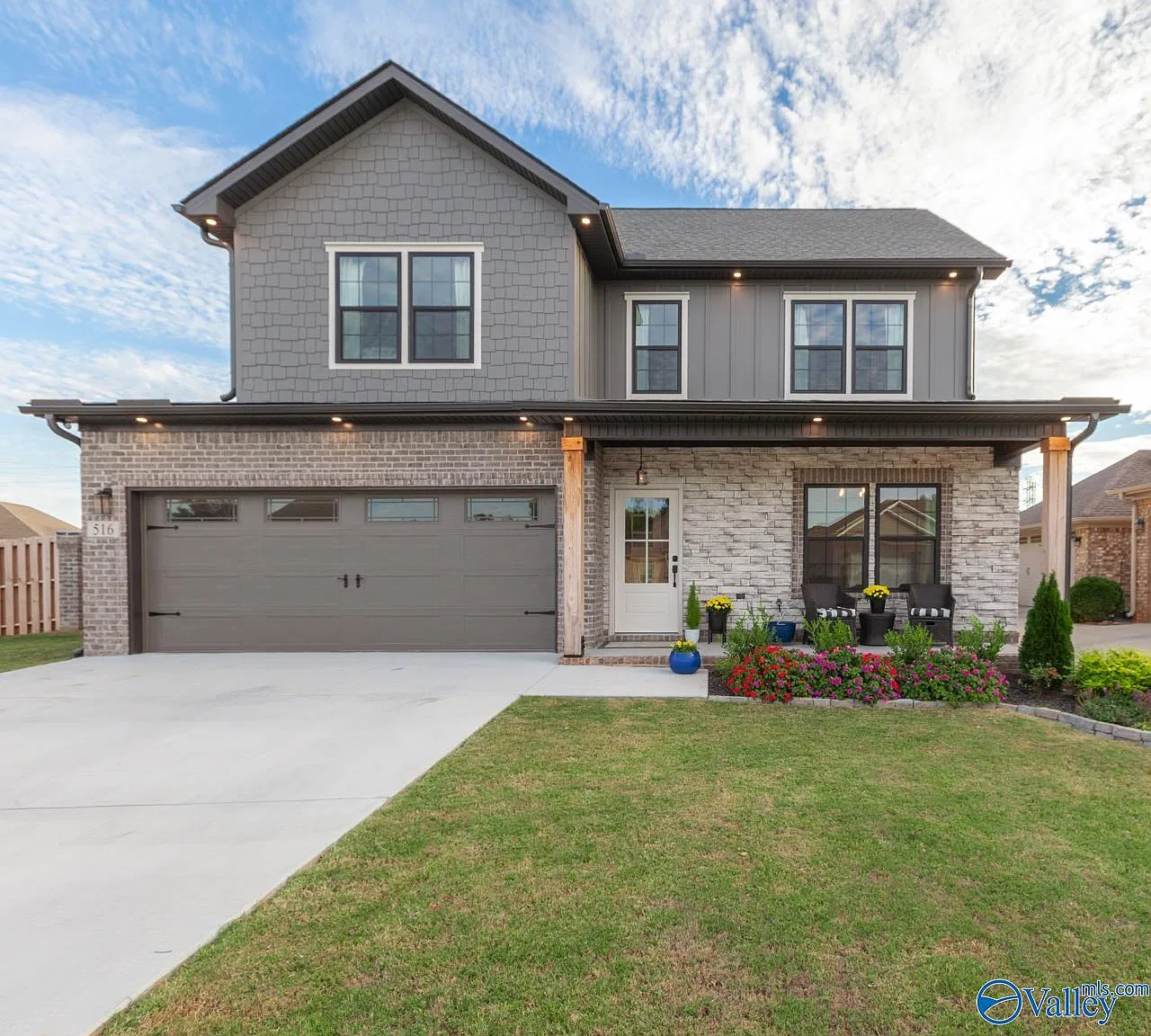 4 bed, 3.0 bath, 2166 sqft, $2,850 — Photo 1