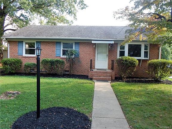 2nd image of 813 Lakeside Blvd