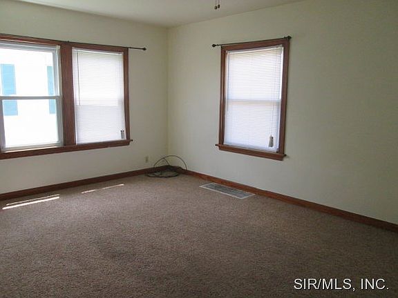 2nd image of 517 N 1st St