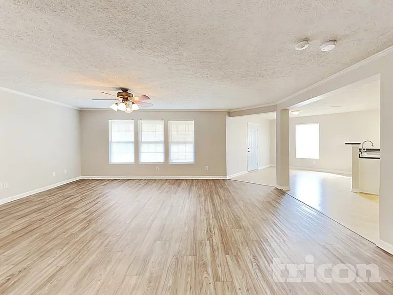 1024 Tradewinds Dr — Photo 5
