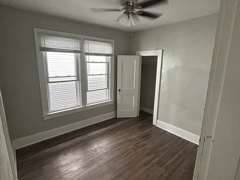 206 E Blake Ave — Photo 15