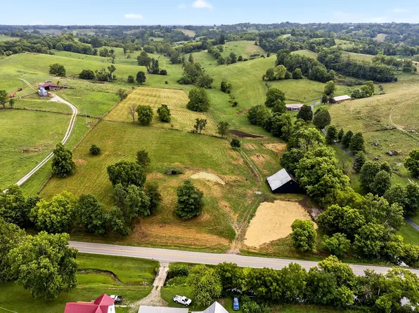 2996/3056 Irvine Rd, Winchester, KY 40391