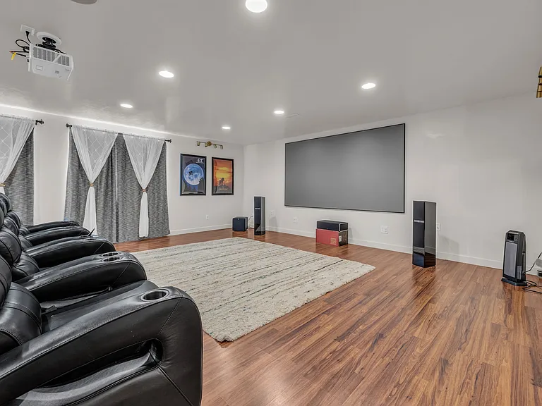 11176 S Shilling Ave — Photo 1