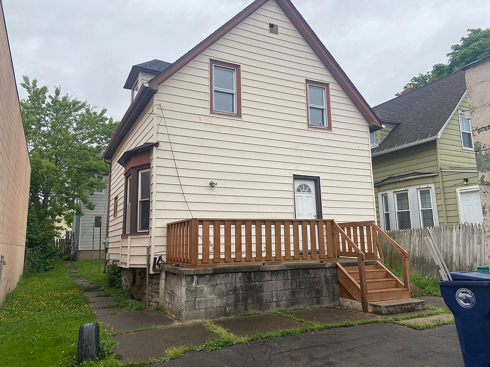 1st image of 762 17th St Unit 1