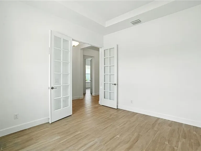 18301 Terracina Dr — Photo 16