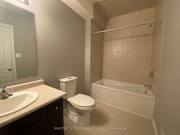 5th image of 212 Macalister Blvd