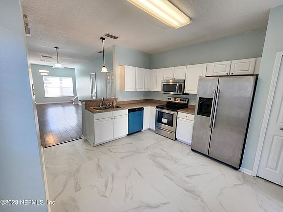 5th image of 317 Southern Branch Ln
