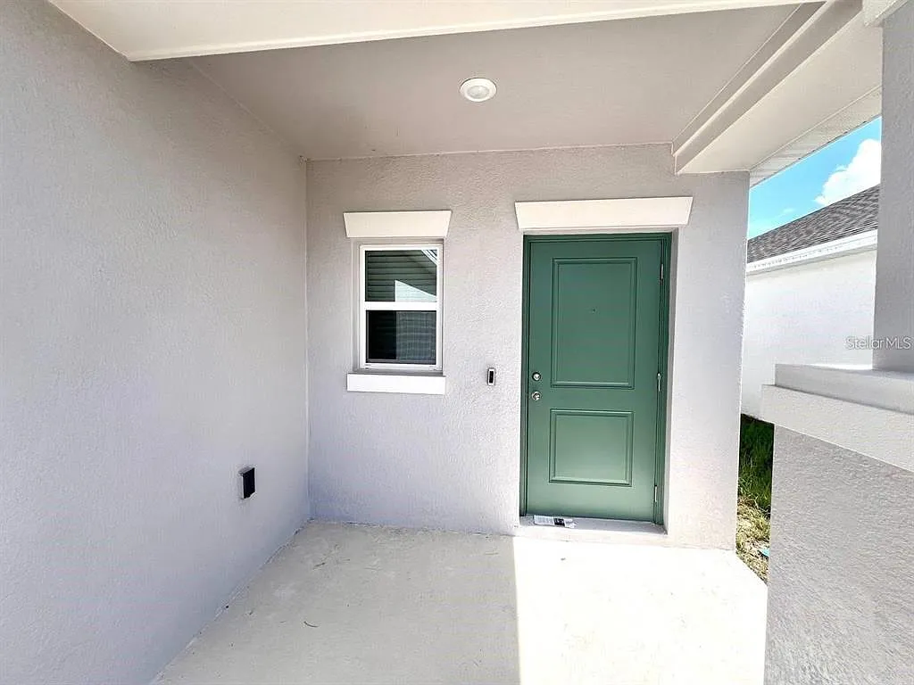 3 bed, 2.0 bath, 1267 sqft, $2,225 — Photo 4