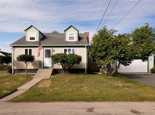 45 Dewolf Ave, Bristol, RI 02809