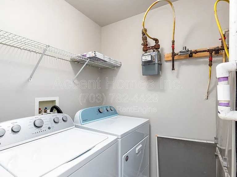 1581 Leeds Castle Dr #201 — Photo 32