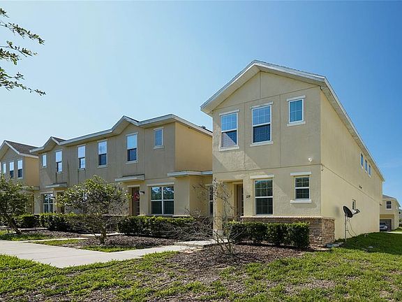 3rd image of 129 HOLLY VILLAGE DRIVE