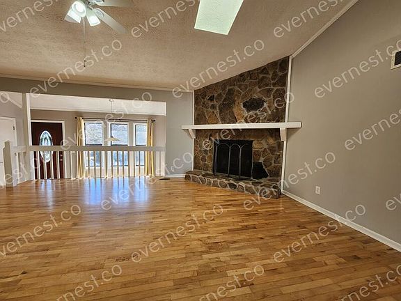 5th image of 177 Kathryn Dr