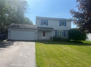 51 Vendome Dr S, Rochester, NY 14606