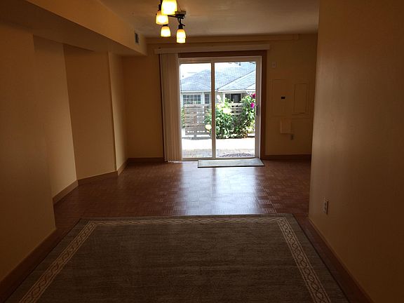 Large bedroom- #2