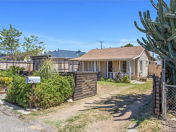 4th image of 34963 Acacia Ave