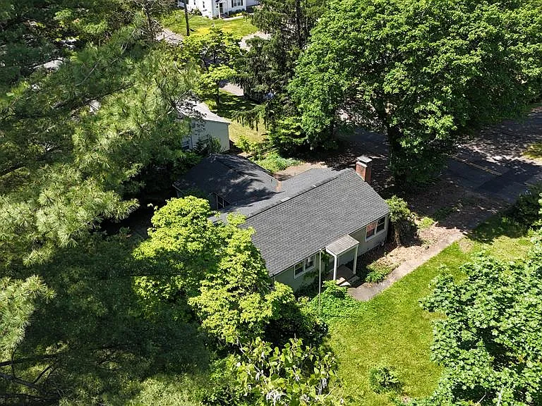 95 Riverside Dr #95 — Photo 19