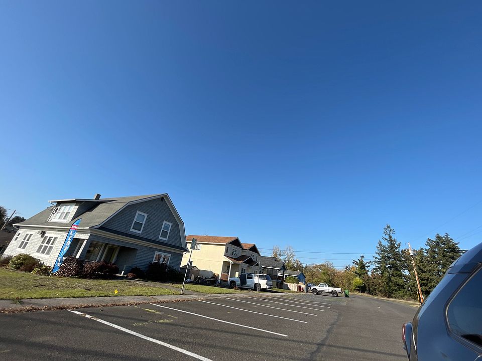 2nd image of 175N-177 S 11th St