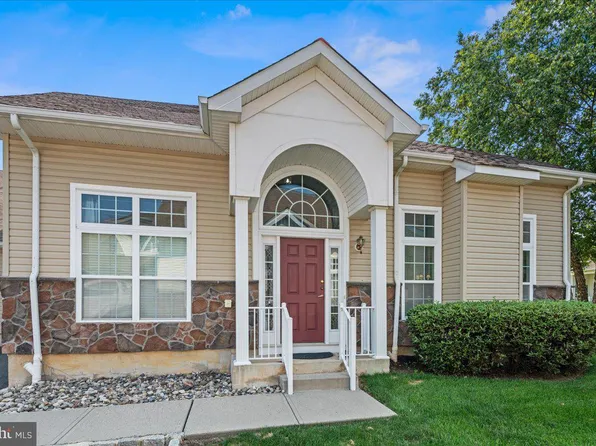 4704 Schindler Dr S, Monmouth Junction, NJ 08852