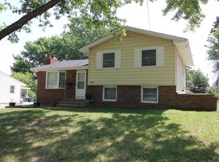 553 32nd St, West Des Moines, IA 50265