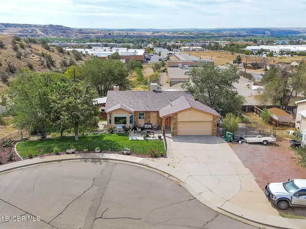 4703 Bering St, Farmington, NM 87402