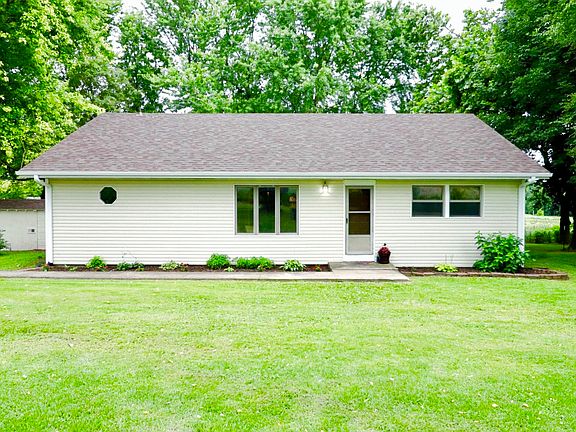 2nd image of 2470 S Farm Road 69