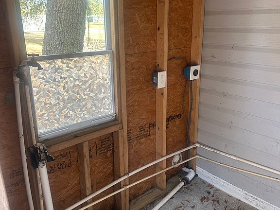 4th image of 4709 E 3rd St